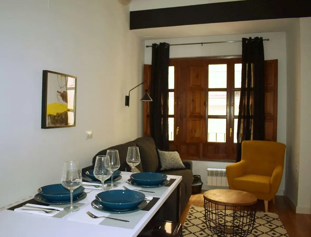 Pushe Granada Catedral Art & Tradition location